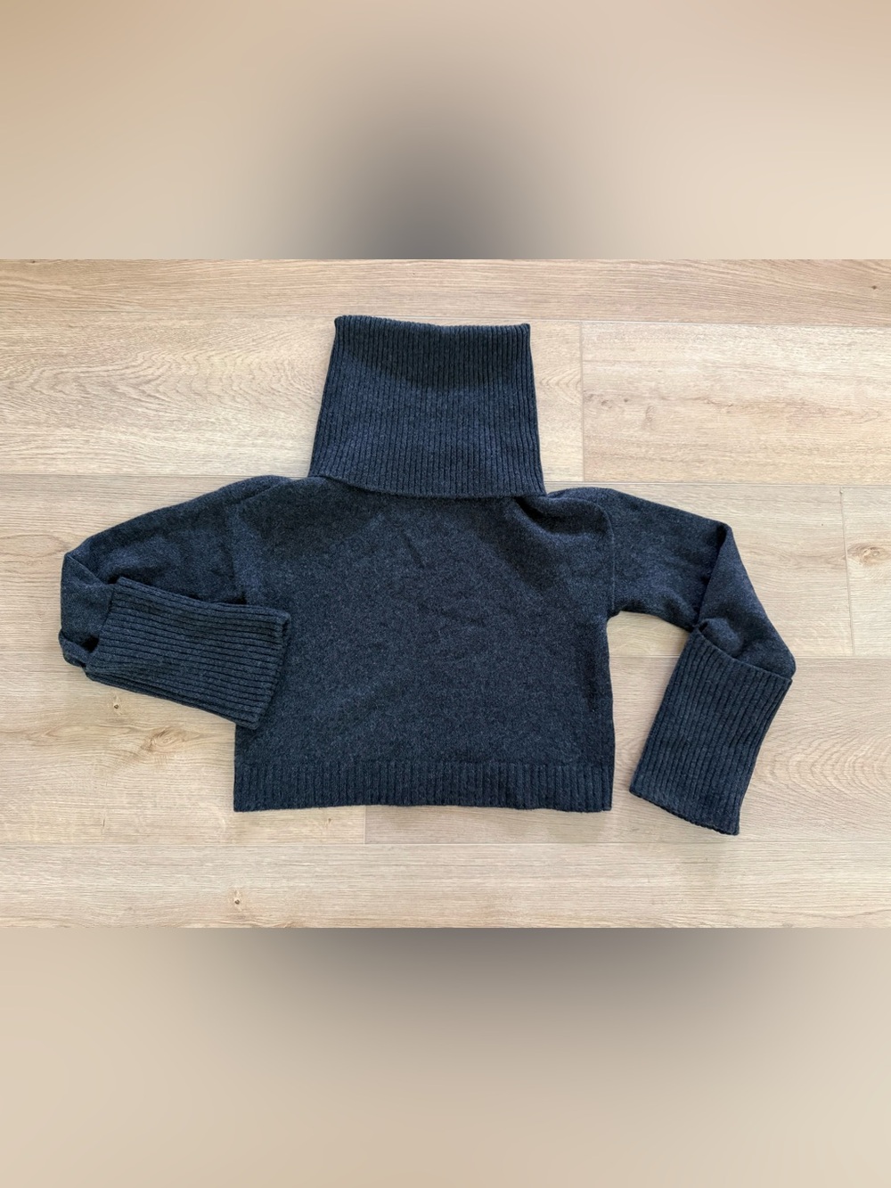NAADAM 100% Cashmere Cropped Turtleneck Sweater Charcoal Gray Small Boxy